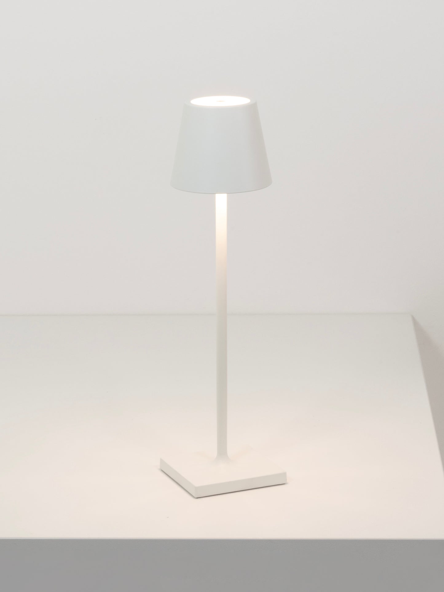 Poldina tafellamp - productfoto