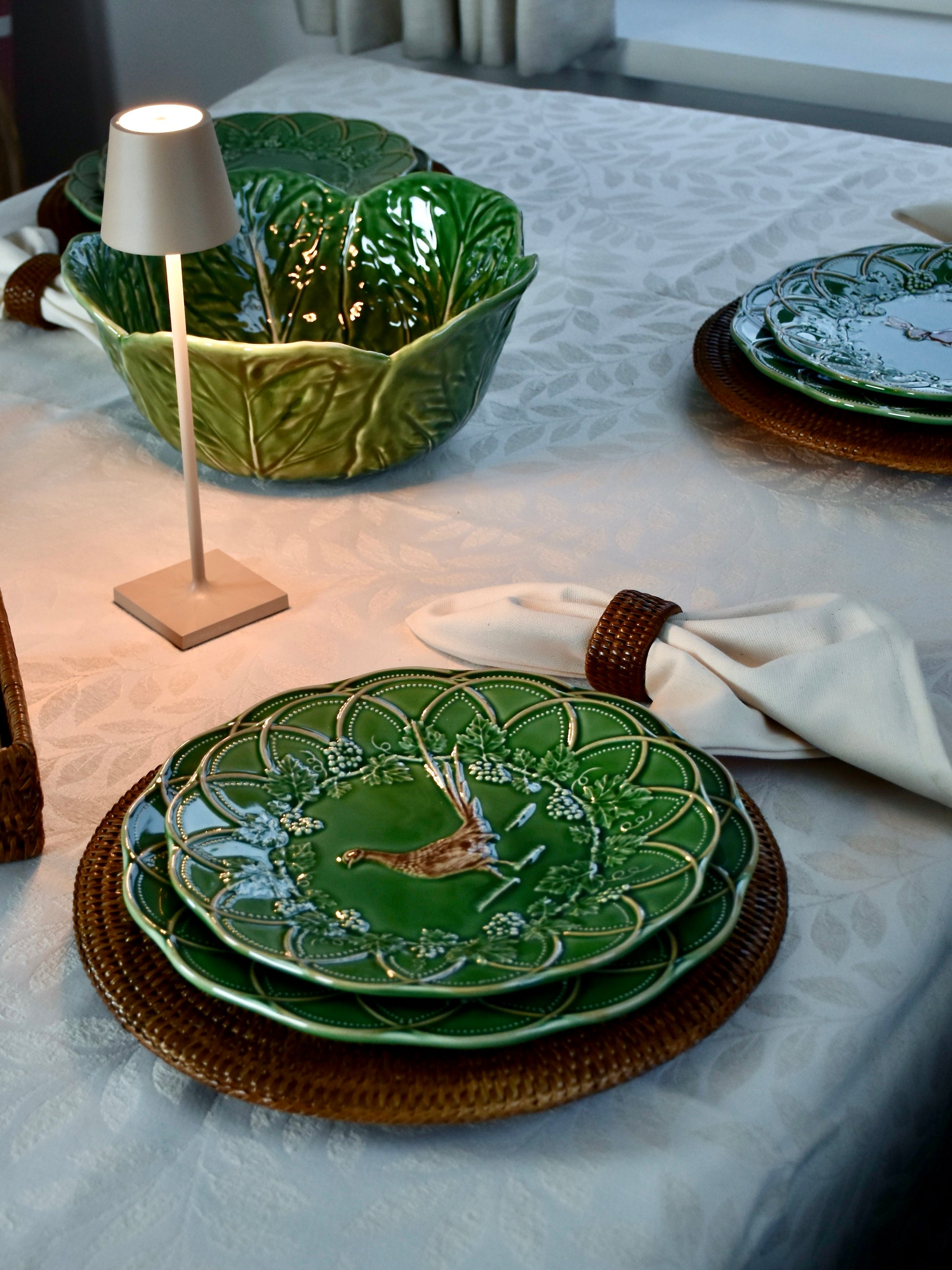 emerald forest ontbijtbord - sfeer foto fazant